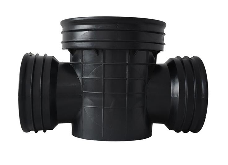 塑料检查井安装规范：回填（一般、防冻）防护井盖